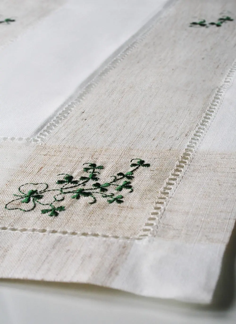 Kinsale Shamrock Table Runner
